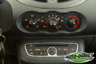 Renault Twingo 1.2-16V Airco Dynamique picture 10
