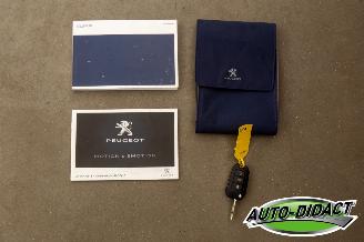 Peugeot 308 1.6 Active Clima Navi Camera Pano picture 28