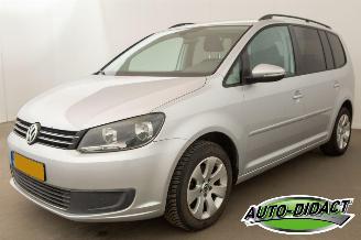 Coche accidentado Volkswagen Touran 1.4 TSI Automaat Clima 7p. Comfortline 2010/11