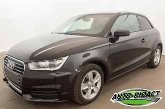 krockskadad bil auto Audi A1 1.0 TFSI Automaat Navi Airco 2018/6