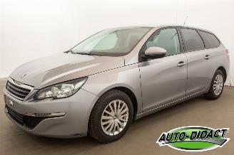 skadebil auto Peugeot 308 1.6 BlueHDI Clima Navi  Active Business 2015/7