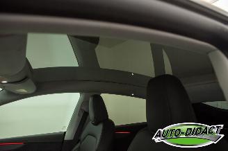 Tesla Model Y Premium 75 kWh Long Range AWD verrijdbaar picture 23