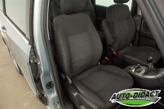 Ford Galaxy 2.0-16V Ghia Motorschade picture 18