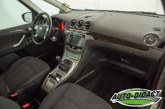 Ford Galaxy 2.0-16V Ghia Motorschade picture 16