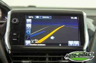 Peugeot 2008 1.2 Clima Navi 117.759 km Access picture 7