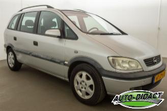 Opel Zafira 1.8-16V Automaat 7per. Airco Elegance picture 2