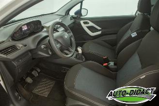 Peugeot 208 1.0 VTi Airco 113.669 km NAP LIKE picture 21