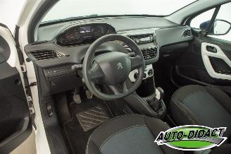 Peugeot 208 1.0 VTi Airco 113.669 km NAP LIKE picture 20