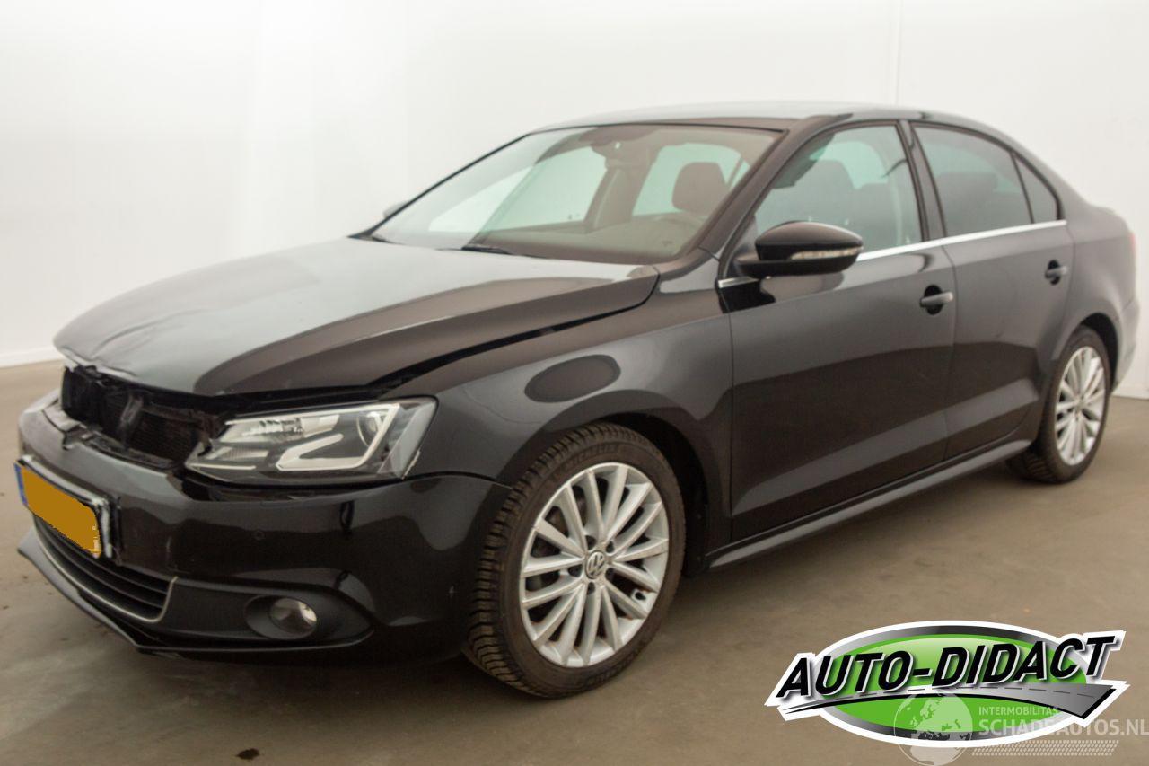 Volkswagen Jetta 1.4 GTE PHEV 110 kW Automaat Clima Navi Highline