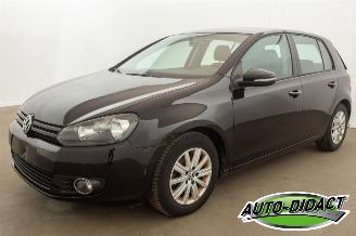 skadebil auto Volkswagen Golf 1.6 TDI 77kW Clima 2012/10
