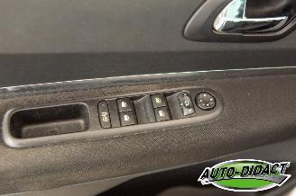 Peugeot 3008 1.6 VTi ST - Pano - Airco - Navi picture 28