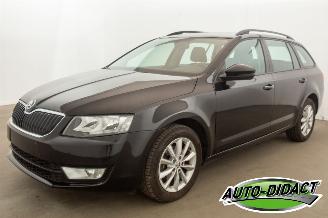Coche accidentado Skoda Octavia 1.2 TSI 77kW Navi Clima Ambition 2015/8