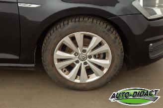 Volkswagen Golf 1.0 TSI Navi Clima Comfortline picture 41
