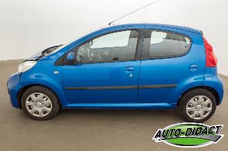 Peugeot 107 1.0-12V Airco Sublime picture 34