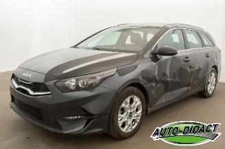 krockskadad bil auto Kia Ceed 1.0 88kW 46.134 km Navi Clima Camera 2024/2