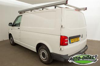 Volkswagen Transporter 2.0 TDI 75kW Airco L1H1 picture 3