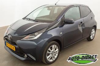 Auto incidentate Toyota Aygo 1.0 X-Joy Navi Camera Clima VVT-i 2017/9