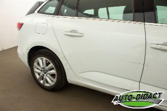 Renault Mégane 1.6 E-Tech Plug-In Hybrid 160 Equilibre picture 32