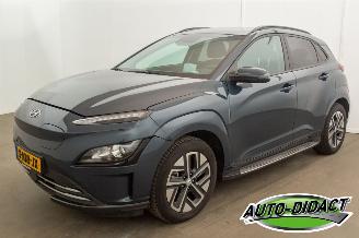 skadebil auto Hyundai Kona EV 64 kWh 43.327 km NAP Fashion 2024/2