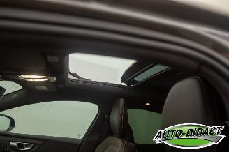 Volvo S-60 2.0 T6 AWD R-Design Pano Recharge Plug-in Hybrid picture 24