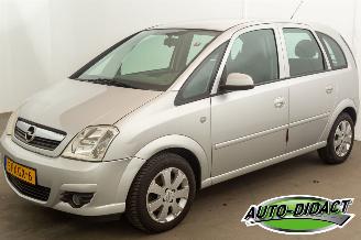 Schadeauto Opel Meriva 1.6-16V Cosmo Airco 2009/11