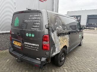 Peugeot Expert 231L 2.0 BlueHDI 120 Premium picture 32