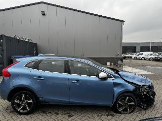 Volvo V-40 2.0 D2 R-Design Business picture 7