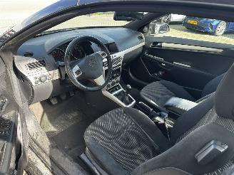 Opel Astra TWIN TOP 1.8 Temptation picture 25