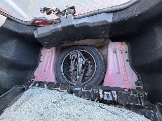 Peugeot 108 1.0 e-VTi GT-Line picture 6