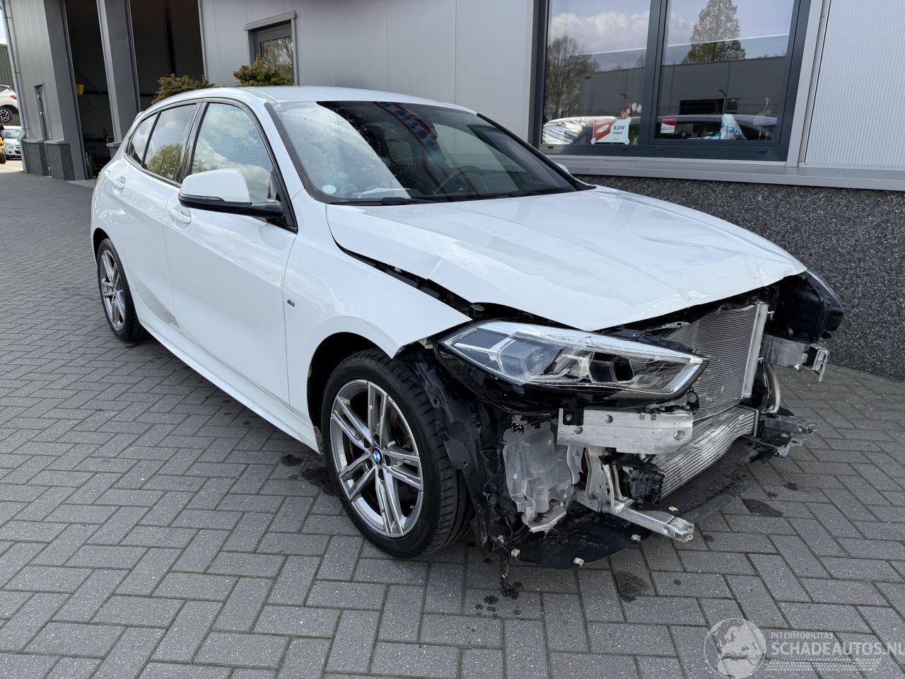 BMW 1-serie 118I High Executive