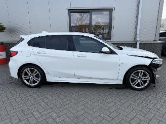 BMW 1-serie 118I High Executive picture 7