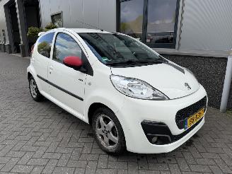 Schadeauto Peugeot 107 1.0 Sportium 2012/9