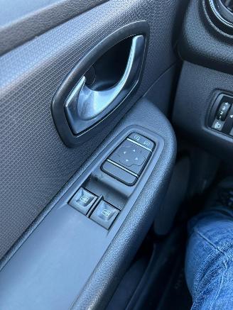 Renault Clio 0.9-TCe Limited picture 30