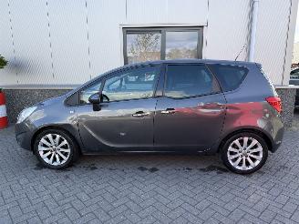 Opel Meriva 1.4 Turbo Cosmo picture 13