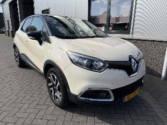 Coche accidentado Renault Captur 0.9 TCe Dynamique 2016/10