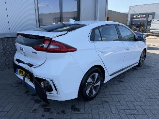 Hyundai Ioniq 1.6 GDI First Edition picture 5