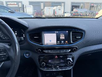 Hyundai Ioniq 1.6 GDI First Edition picture 33