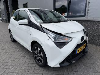 škoda osobní automobily Toyota Aygo 1.0 VVT-i x-joy 2019/6