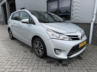Schadeauto Toyota Verso 1.8 VVT-i Business 2014/2