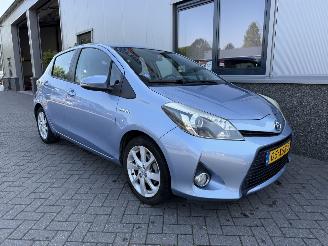 Schadeauto Toyota Yaris 1.5 Full Hybrid Dynamic 2012/7