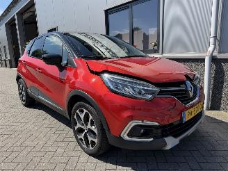 skadebil auto Renault Captur 0.9 TCe INTENS 2017/9