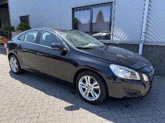 Volvo S-60 1.6 T4 Momentum picture 2
