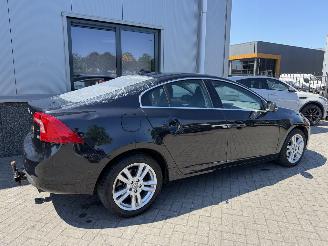 Volvo S-60 1.6 T4 Momentum picture 4