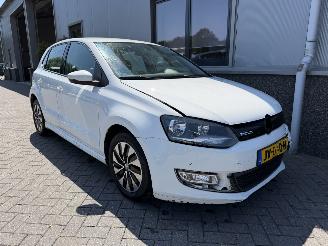krockskadad bil auto Volkswagen Polo 1.0 BlueMotion Connected Series 2016/6