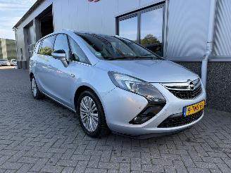 Vaurioauto  passenger cars Opel Zafira TOURER 1.4 Design Edition 7p. 2014/3