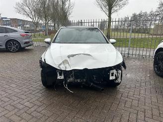 Volkswagen Golf 2.0 TSI GTI picture 4