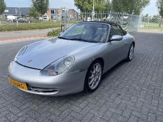 occasion passenger cars Porsche 911 Cabrio 3.4 Carrera 2000/10