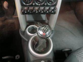 Mini Mini Mini (R50/53) Hatchback 1.6 16V Cooper (W10-B16A) [85kW]  (06-2001/09-=
2006) picture 12