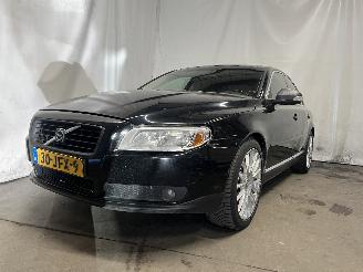 Vaurioauto  passenger cars Volvo V-40 V40 (MV) Hatchback 5-drs 1.6 D2 (D4162T) [84kW]  (03-2012/12-2016) 2014/3