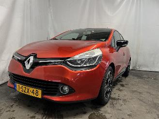 skadebil auto Renault Clio Clio IV (5R) Hatchback 5-drs 0.9 Energy TCE 90 12V (H4B-400(H4B-A4)) [=
66kW]  (11-2012/08-2021) 2014/1